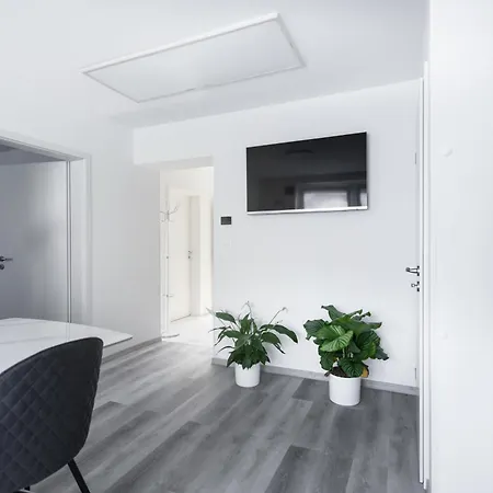 #5 Apartment